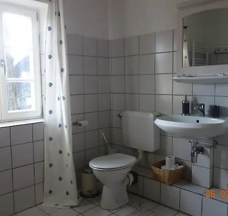Haus Unter Der Linde Penzion